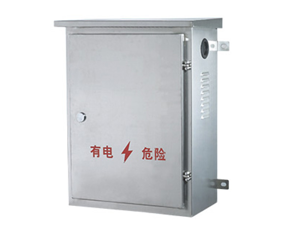 不銹鋼戶外端子箱、分線箱適用于交流、直流電路中，采用標(biāo)準(zhǔn)鋼板、不銹鋼臺架，加裝端子組成成套裝置后，作為變壓器、斷路器、互感器等電力設(shè)備的接線端子箱使用。…